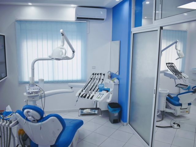 Centre Dentaire MARTIL - Martil - +212 708-022244