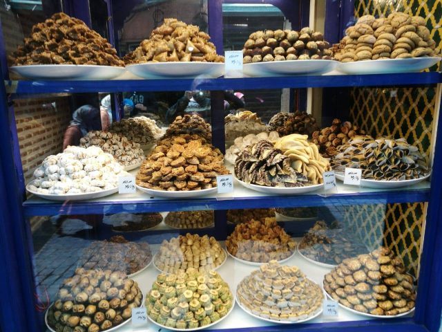 Snack et Patisserie Corne de Gazelle Chez Brahim | Cuisine marocain | Cafeteria - Marrakech - +212 669-778126