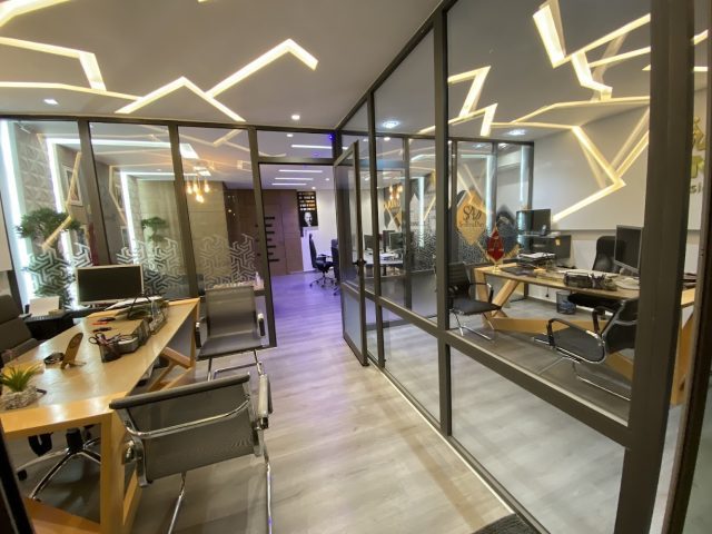 Screenday - Fès - +212 532-001024