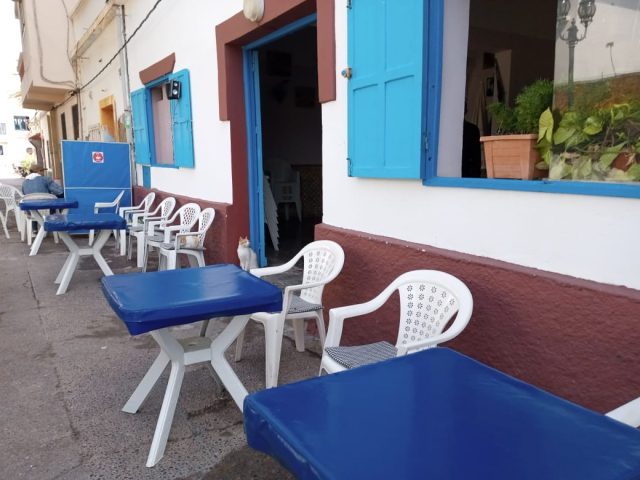 Café DES ARTISTES 36 - Sidi Ifni - +212 618-474900