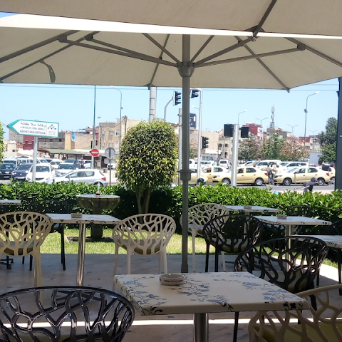 Café L'abeille - Salé - +212 80-8548339