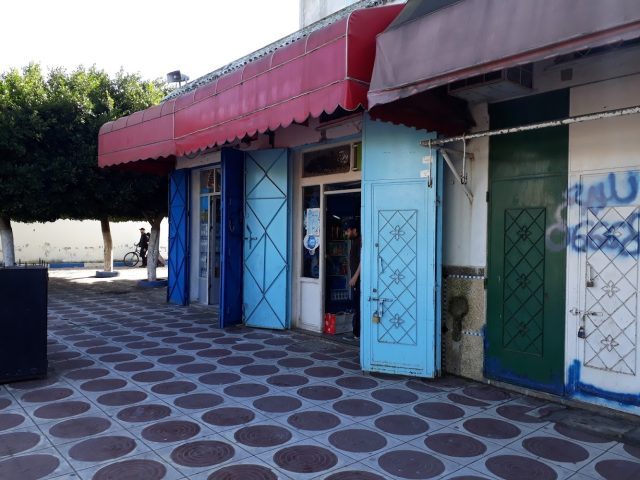 بقال - Larache -