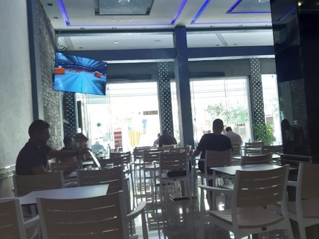 Cafe de Vie - Tazaa -