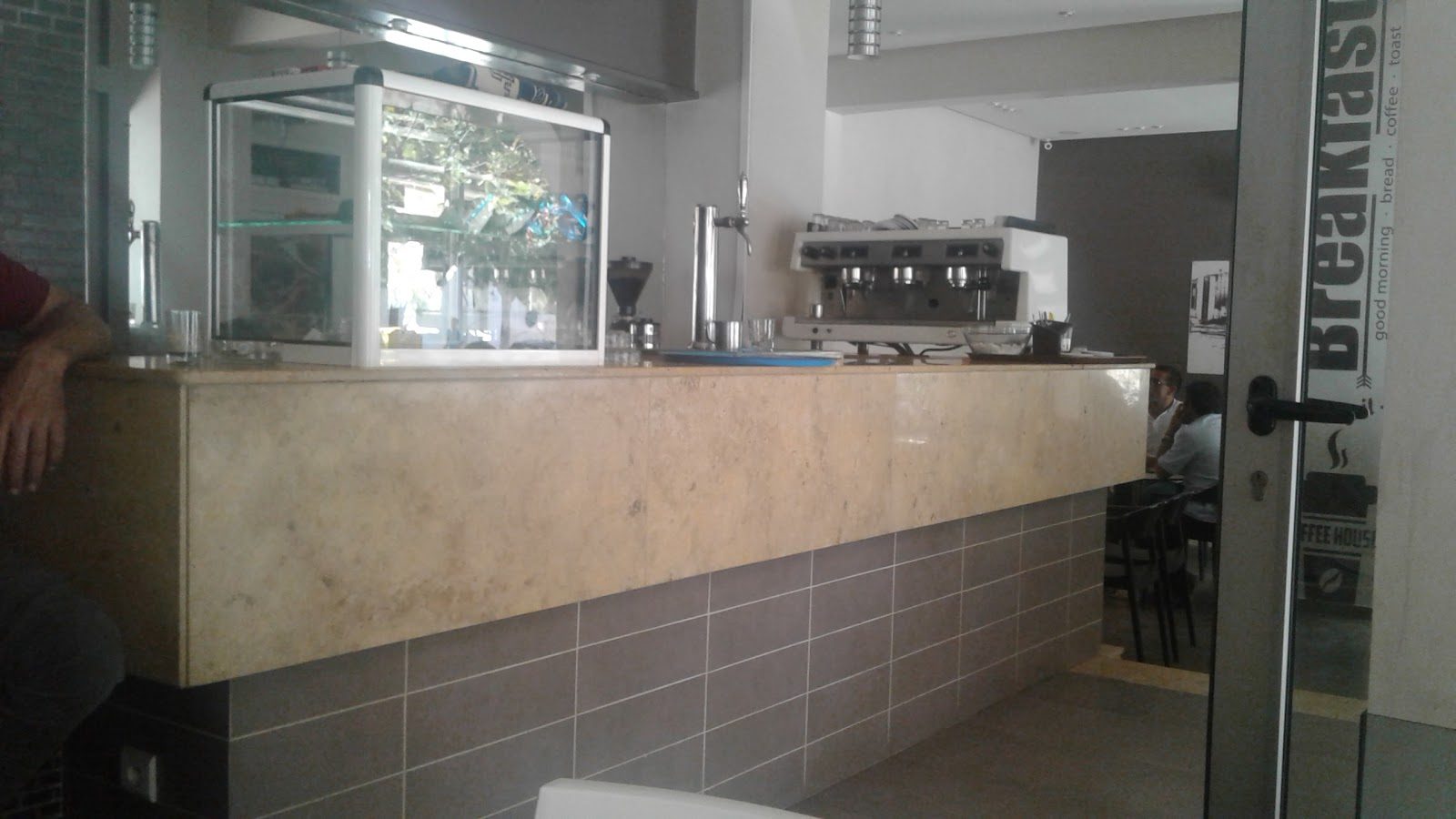 Café California - Tazaa