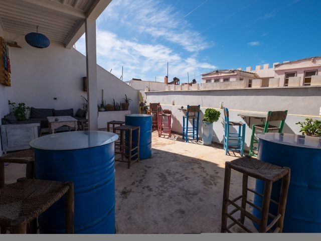 Riad Inna & watersports center - Essaouira - +212 669-551385