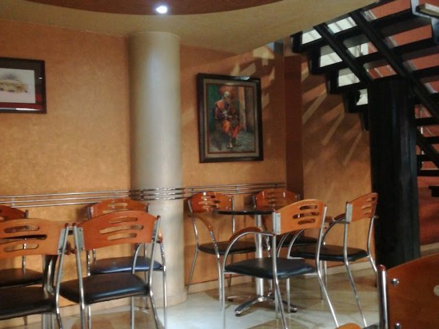 Café Moulay Ismail - Meknès - +212 688-550356