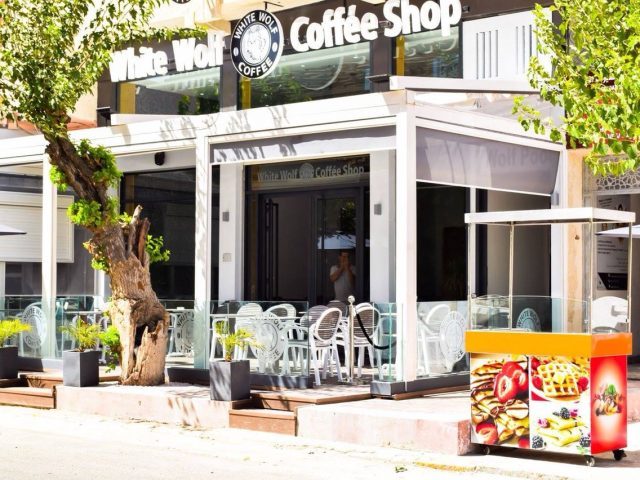 Café WHITE WOLF - Oued Zem - +212 5222-54800