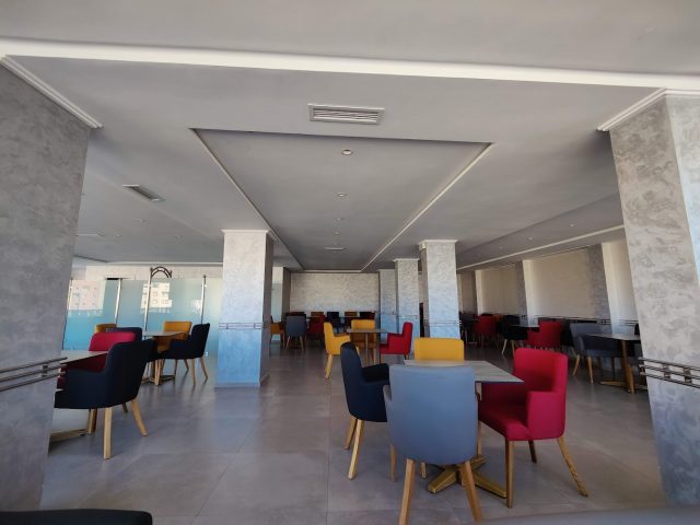 LA RIVERA - Bouznika - +212 80-8525420