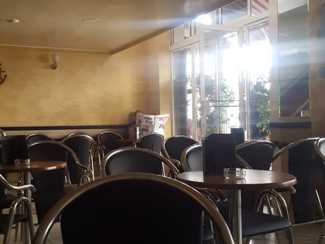 Café RIF - Casablanca - +212 5222-97700