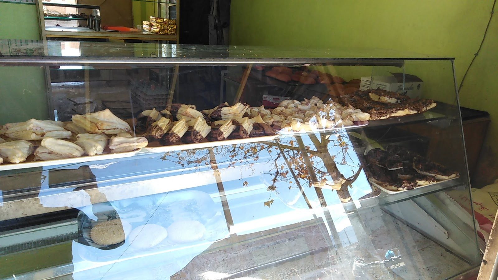 حلويات عبد الله. Bakery Store - Guigou