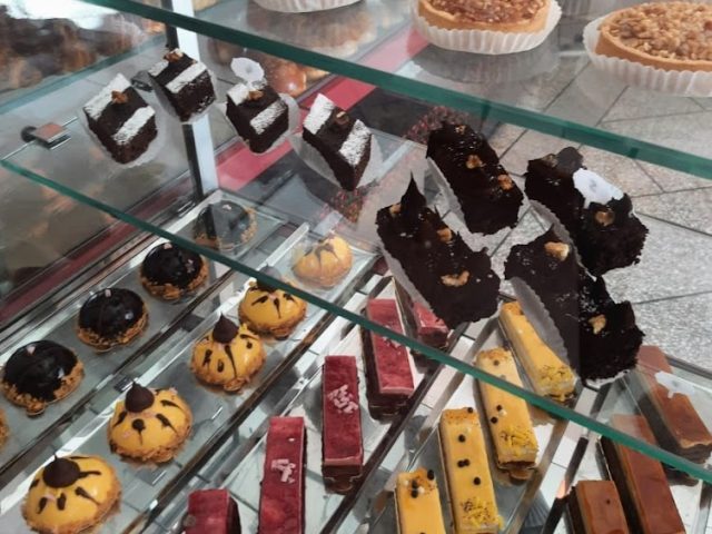 Patisserie Boulangerie Ostra مخبزة وحلويات استرا - Settat - +212 767-132032