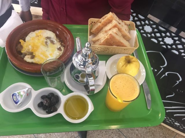 Café- Restaurant BAB ATLAS - El-Hajeb - +212 80-8510854