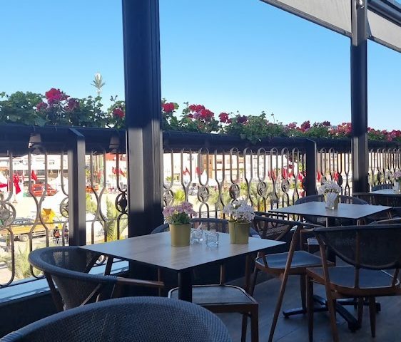 Café Sodi Villa - Khémisset - +212 5375-25070