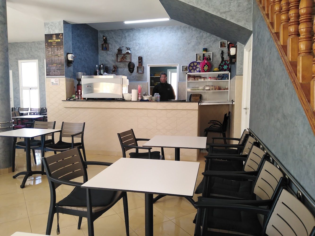 Espace chakir lmakhrout - Al Hoceïma