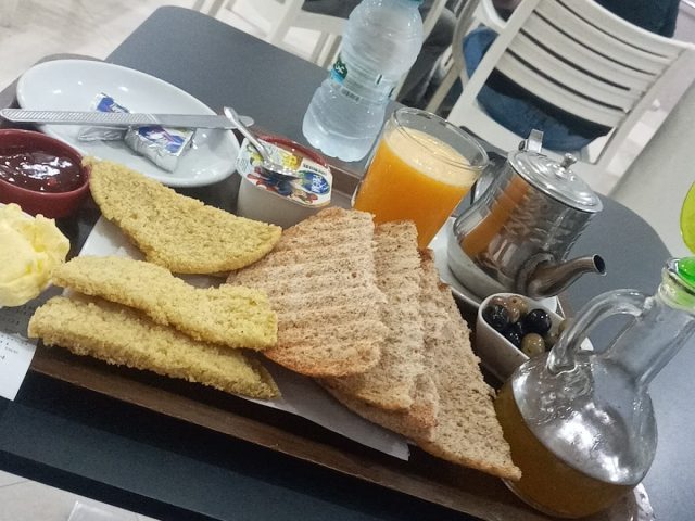 Café Marbella - Al Hoceïma - +212 667-700075