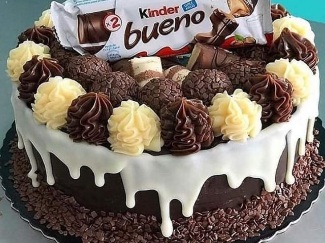 Pâtisserie et café Pyramide - Nador - +212 766-085777
