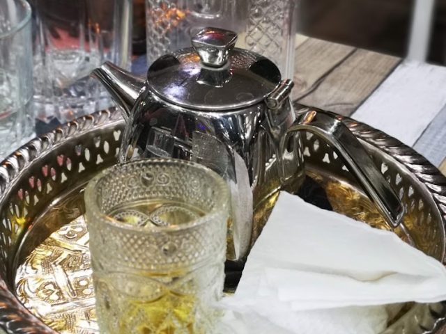 Kenza - Fès - +212 5357-36875