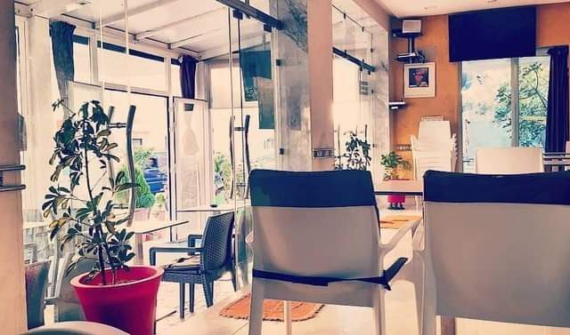 Ahrouch Cafe - Imzouren -
