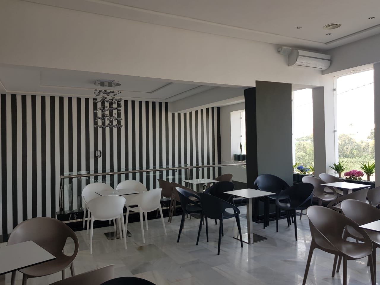 Cafe Le Balcon - الجولان،