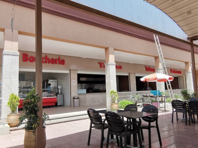 Petromin Oil and Restaurant -  - +212 678-151153