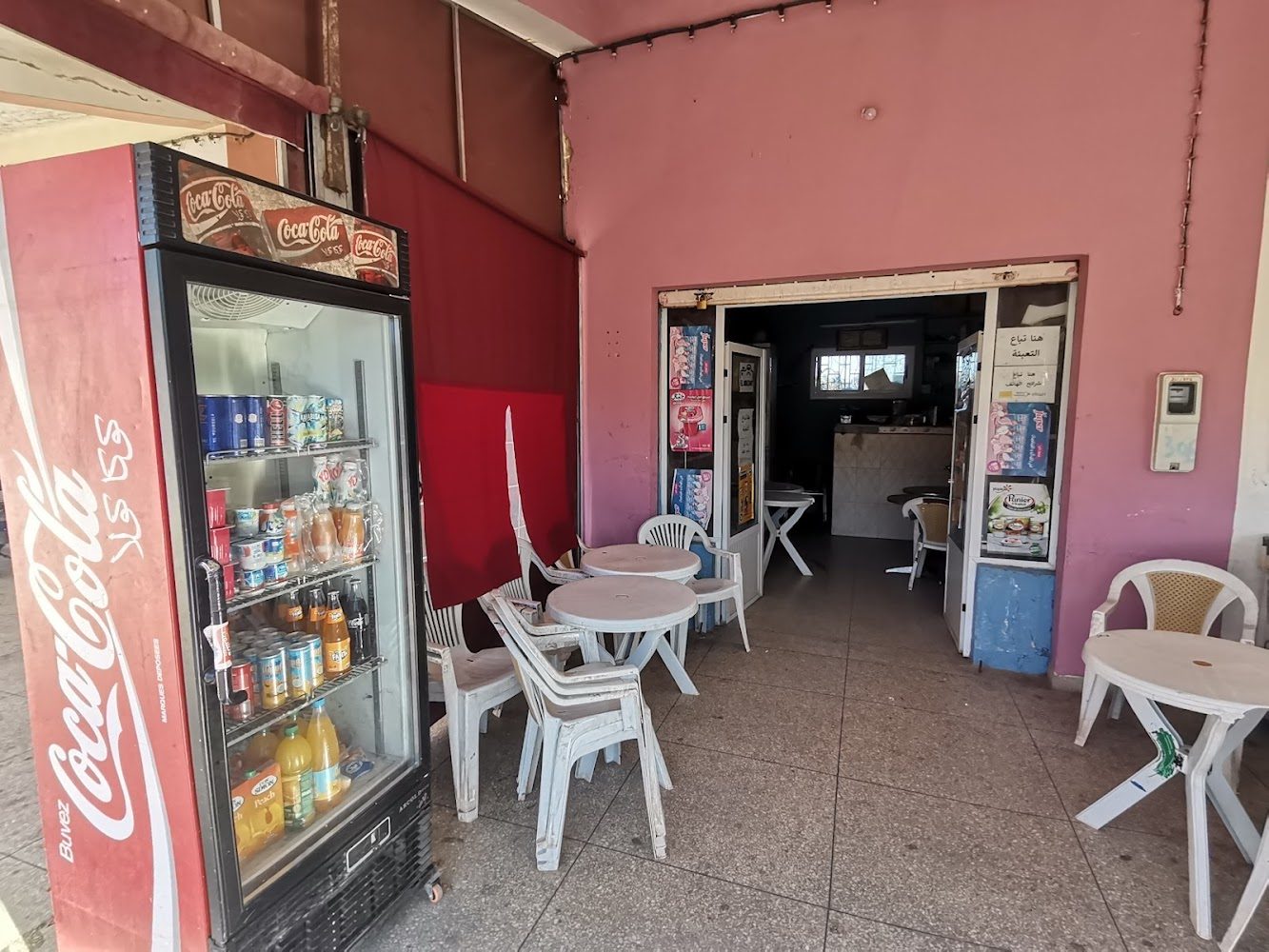 Café Omar - El Aouinet