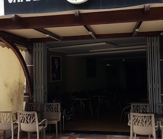 مقهى لافال - Tétouan -