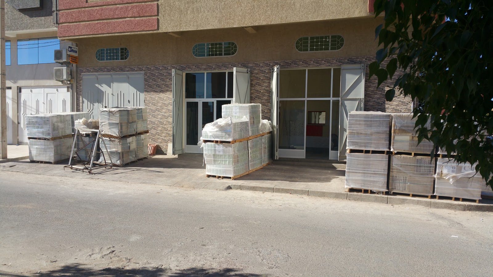 MAGASIN Faïence carrelage sanitaire - Oujda