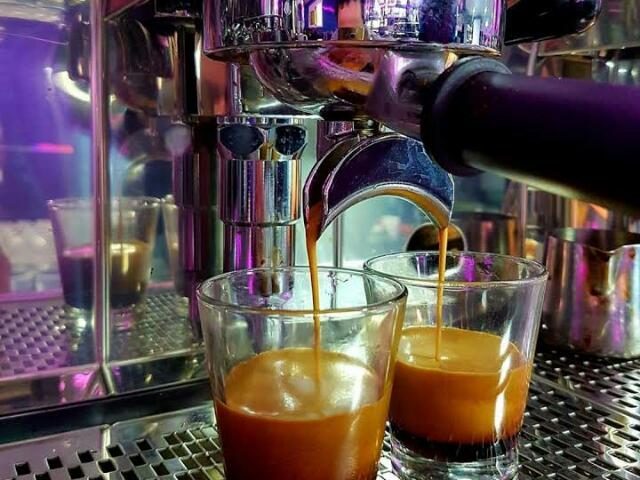 Café Névé مقهى نيفي - Bni Bouayach -