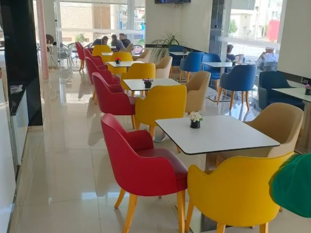 CAFÉ RESTAURANT LUX - Tazaa - +212 80-8524169