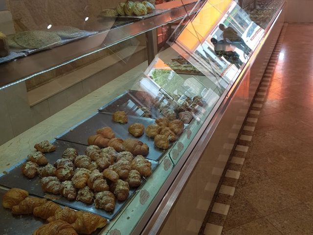 Pâtisserie Mini Pain - Agadir - +212 5282-29989
