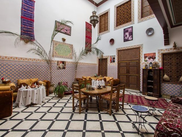 Dar Ahl Tadla - Fès - +212 5356-38499