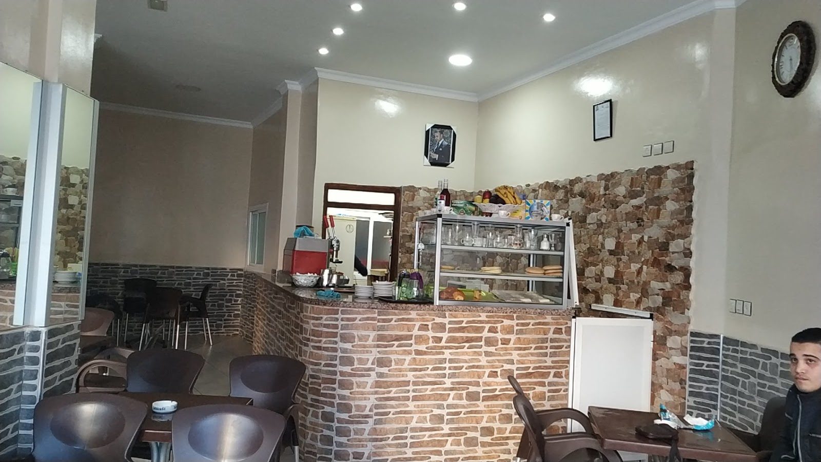 مقهى الرايس Cafe ER-Raiss - Martil