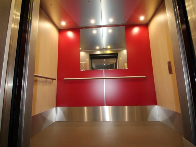 Globe Elevators - Agadir - +212 5282-31155