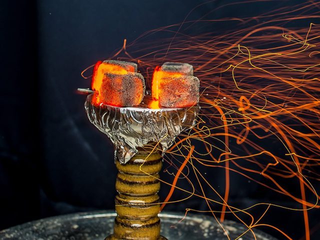 Cafe chicha 2 mars - Essaouira - +212 662-025071