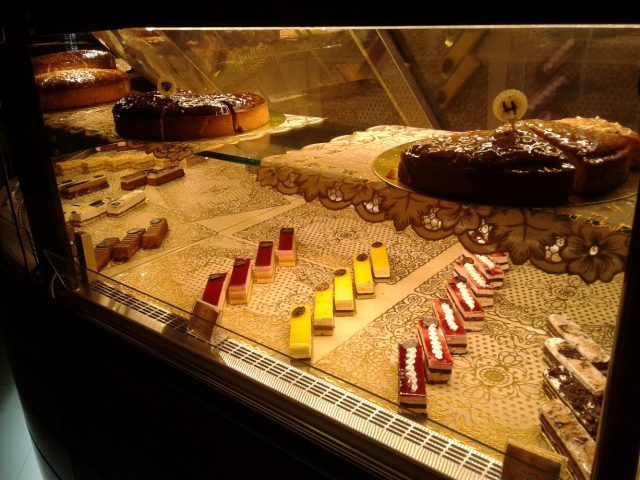 Les Bonnes Et Lux - Salé - +212 5378-71564
