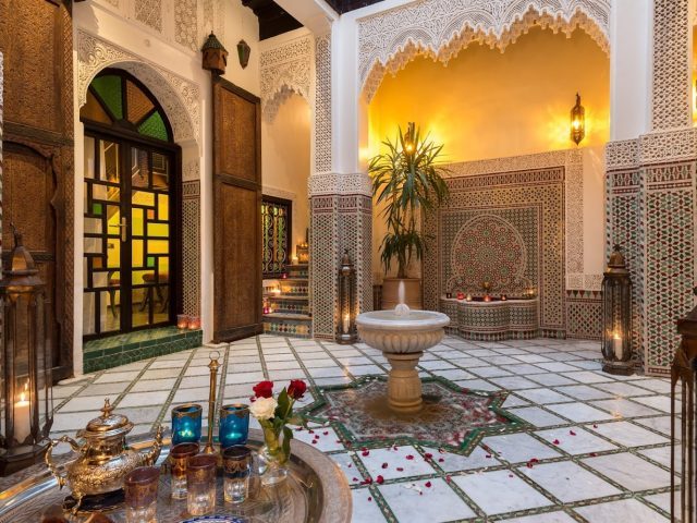 Algilà Fès Riad Medina Charme Hotel - Fès - +212 5356-38028