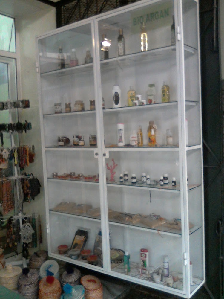 Bio Shop Atlas Argan Marrakech | Huile d'Argan Bio pure oil - huile de pépins de figues de barbarie - Marrakech