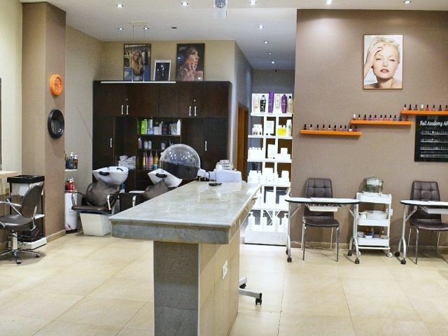 Salon Paul Montana - Casablanca - +212 664-227144