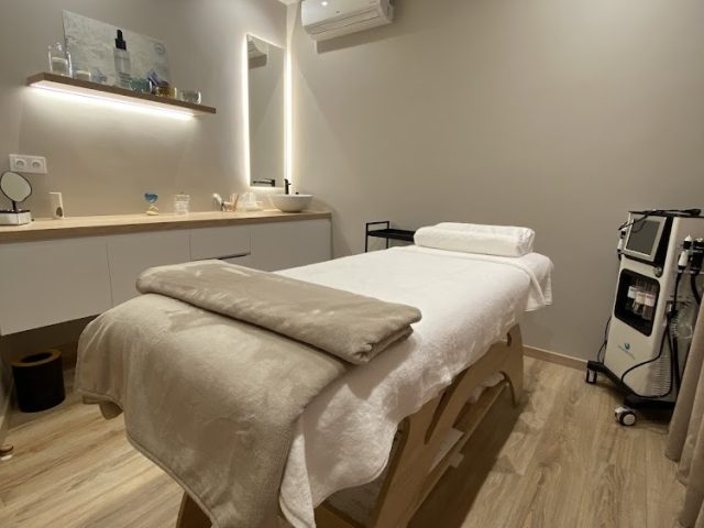 Ayana skin clinic - Casablanca - +212 80-8549987