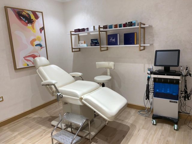 Cabinet Dr Sabah Bazouti Dermatologie Médecine Esthétique et Laser - Meknès - +212 5355-21795