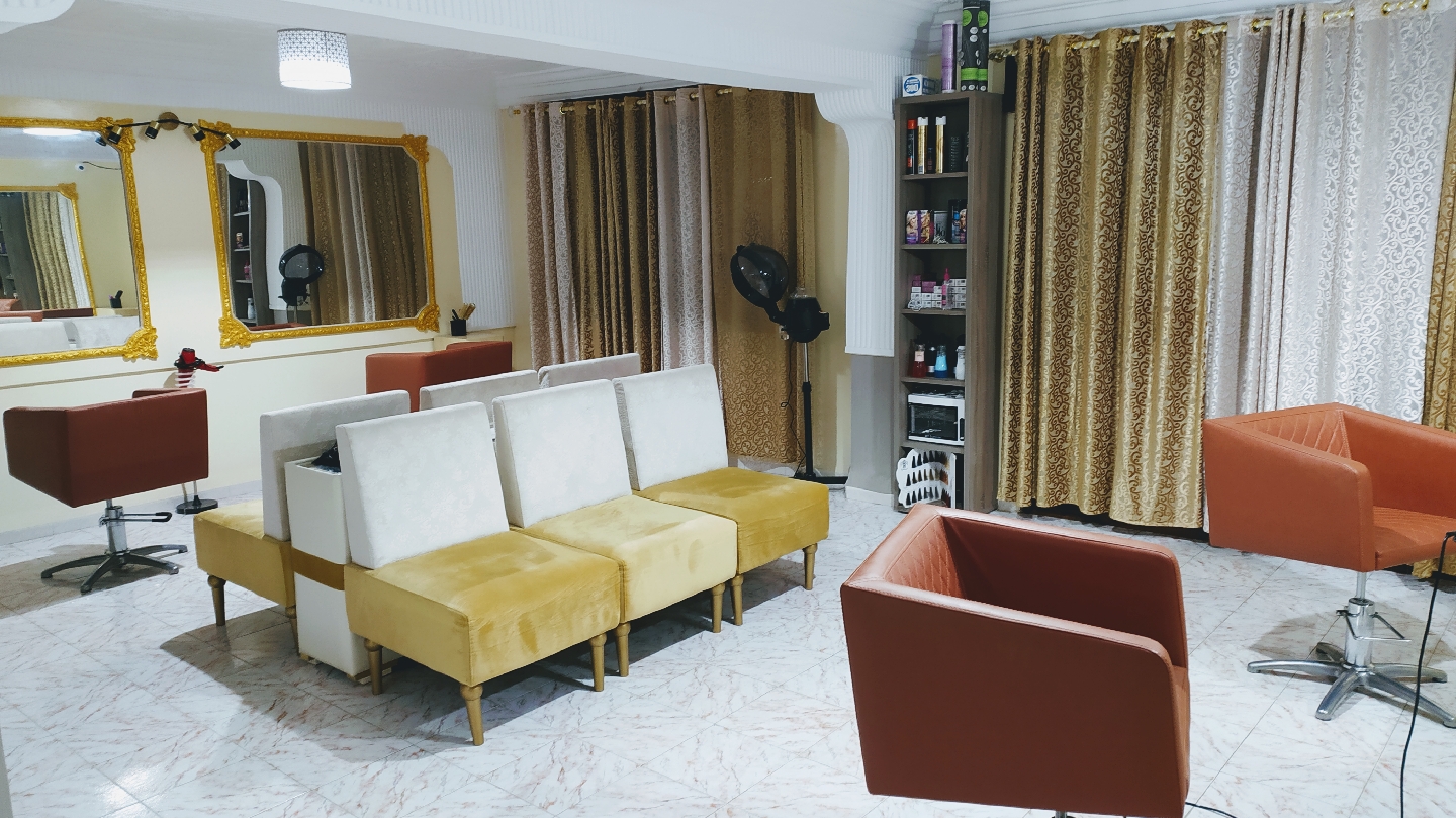 Salon Zainab Adbib - Ziana & Makeup Artist