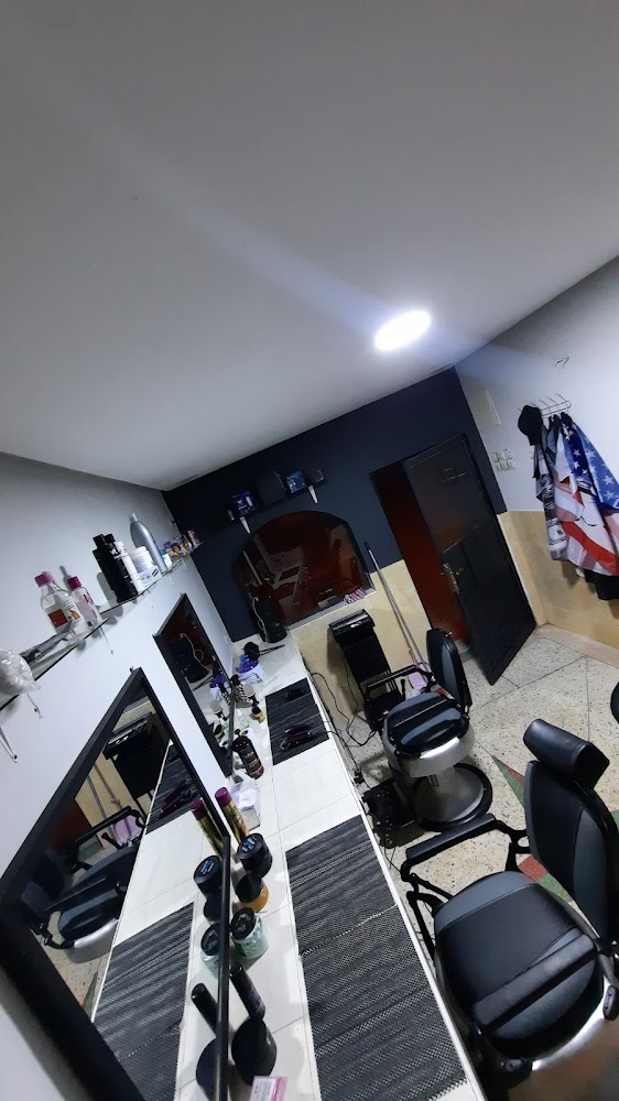صالون الحلاقة و تجميل