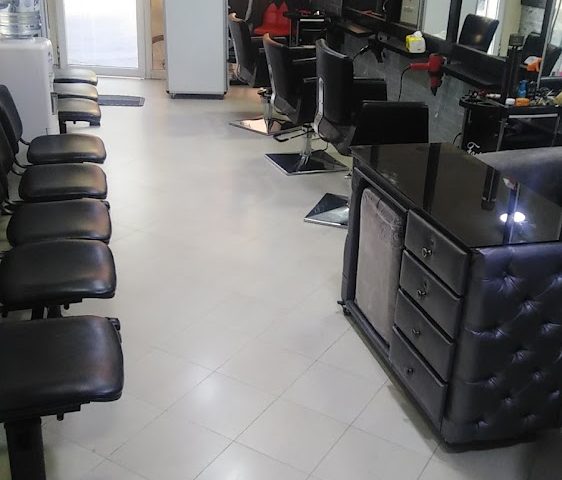 Salon Zina - Marrakech - +212 5243-01845