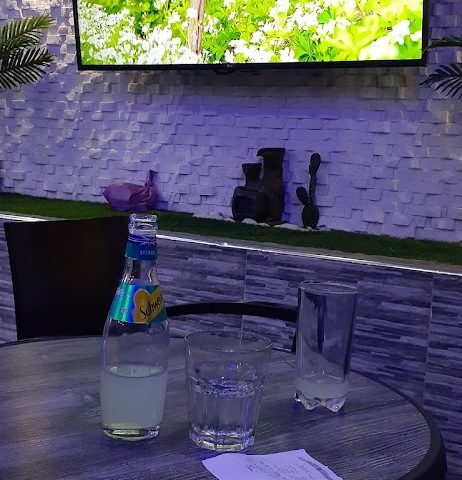 صالون الأناقة للحلاقة