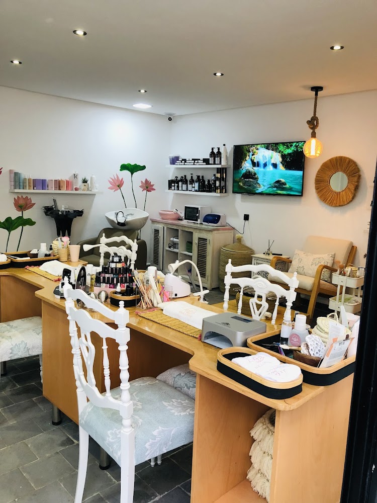Pink Lotus Rabat (Centre de beauté et vente de produits cosmétiques) à Agdal