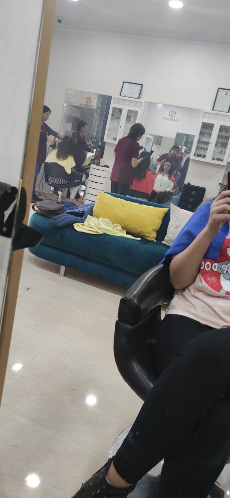Samira's Salon