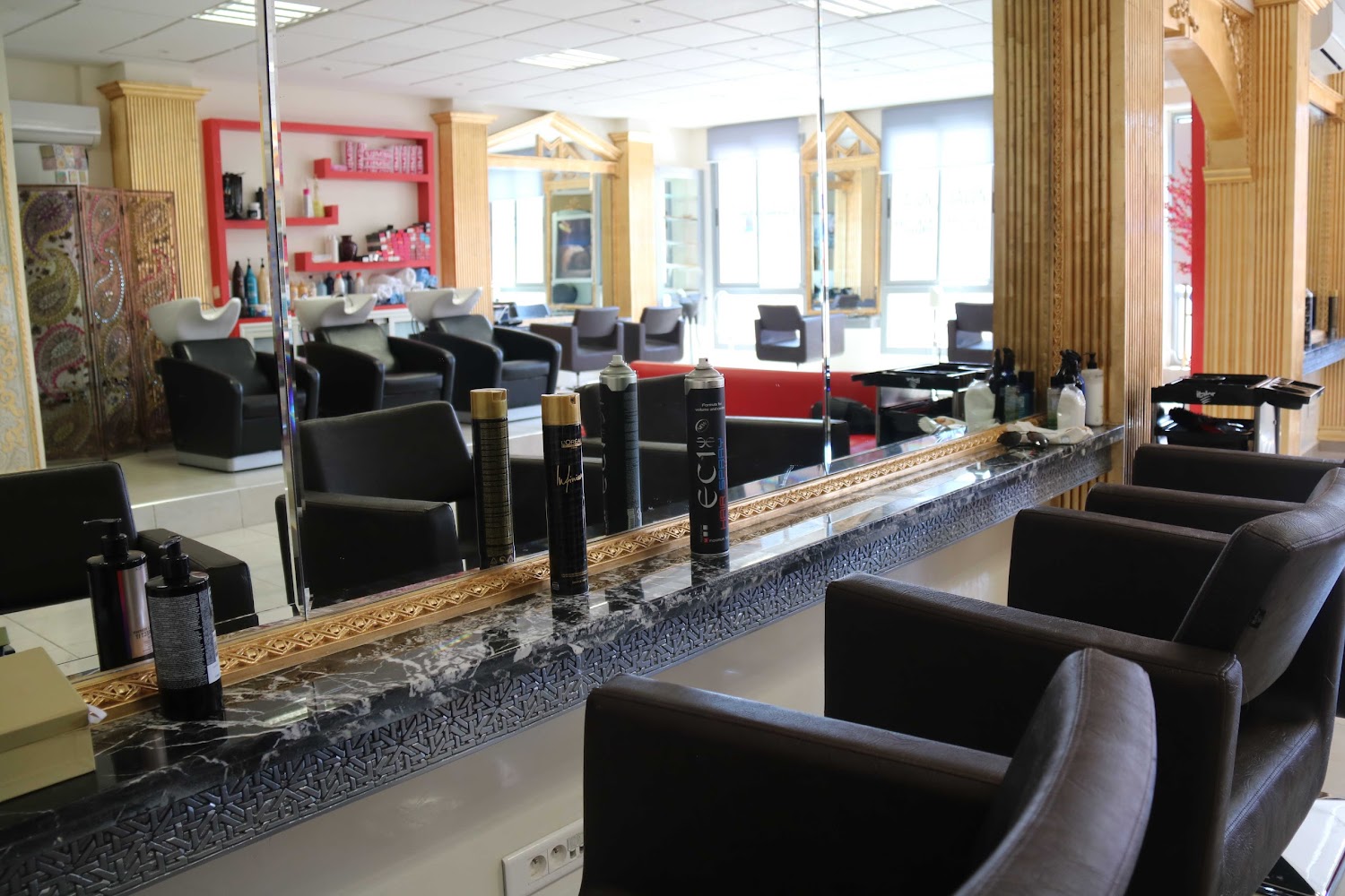 Salon Mouna Marrakech