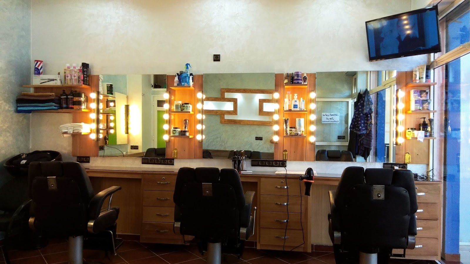 OM Barber