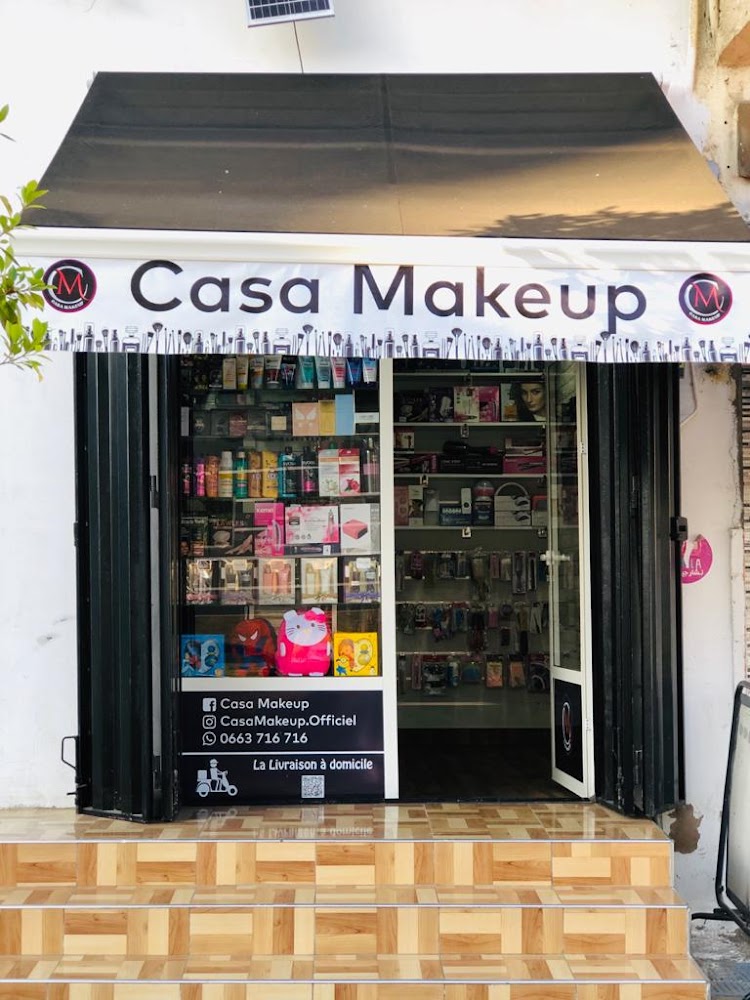 Casa Makeup
