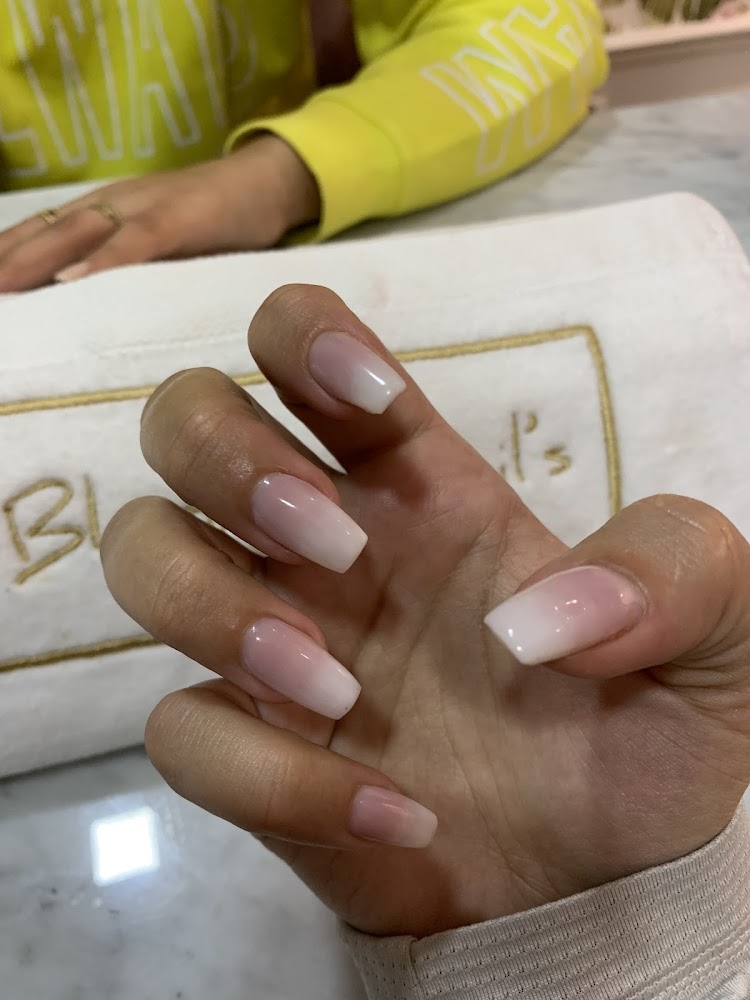 Blooming nail’s - Casablanca